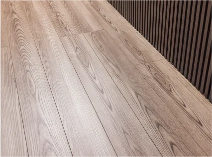 シートフローリング仕上げ二重床